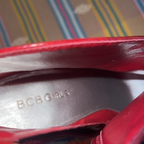 NWOB BCBGirls Red Patent Leather Ankle Bootie Heels Sz-7.5/8 - Picture 7 of 9